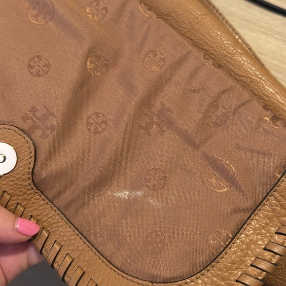 Tory Burch Flap Leather Marion Saddle Shoulder Bag - Picture 7 of 8